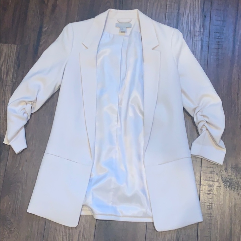 Beige H&M blazer